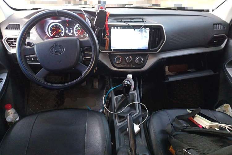 Used Chana Ruixing M60 2023 1.6L CNG Comfort-Grade 6-Seater Passenger Vehicle
