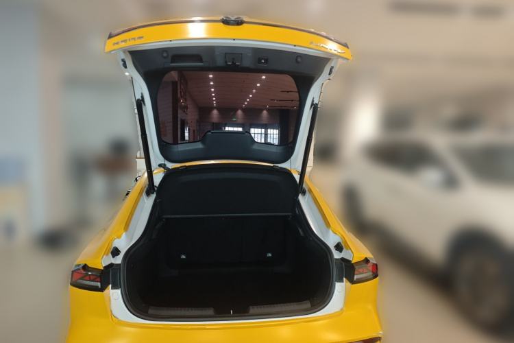 Used Changan UNI-V 2024 1.5T Prestige Edition
