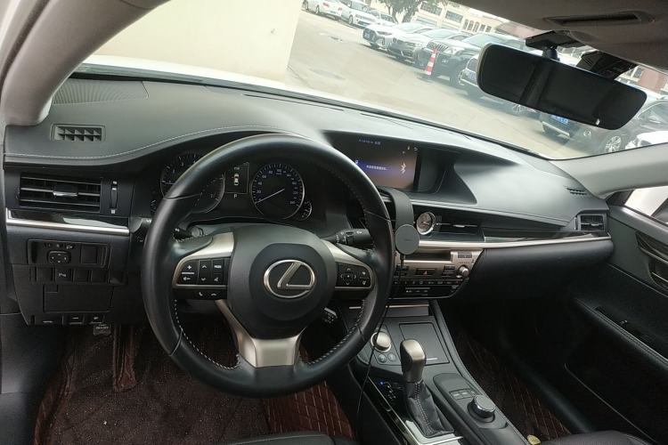 Used Lexus ES 2015 200 Elite Edition
