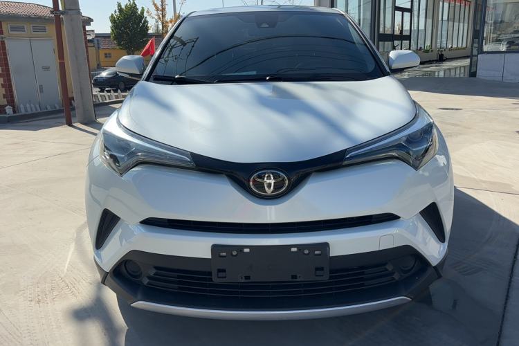 Used Toyota IZOA 2020 2.0L Yichi Version
