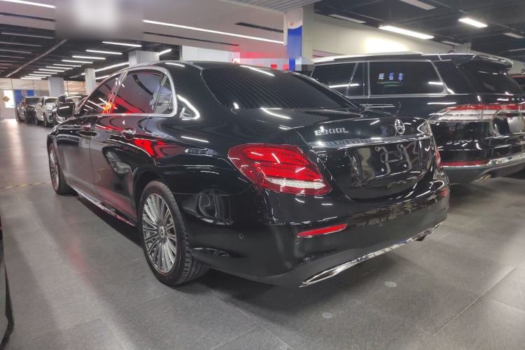 Used Mercedes-Benz E-Class 2020 E 300 L Sporty and Stylish Model Exterior 2
