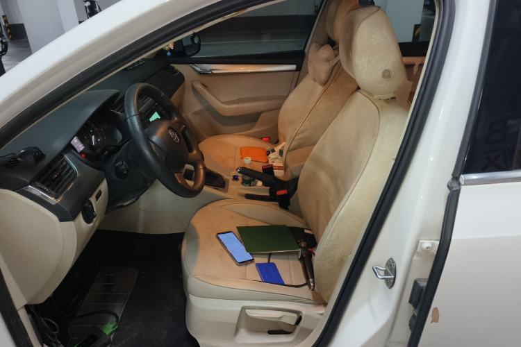 Used Skoda Octavia 2015 1.6L Automatic Yijie Edition
