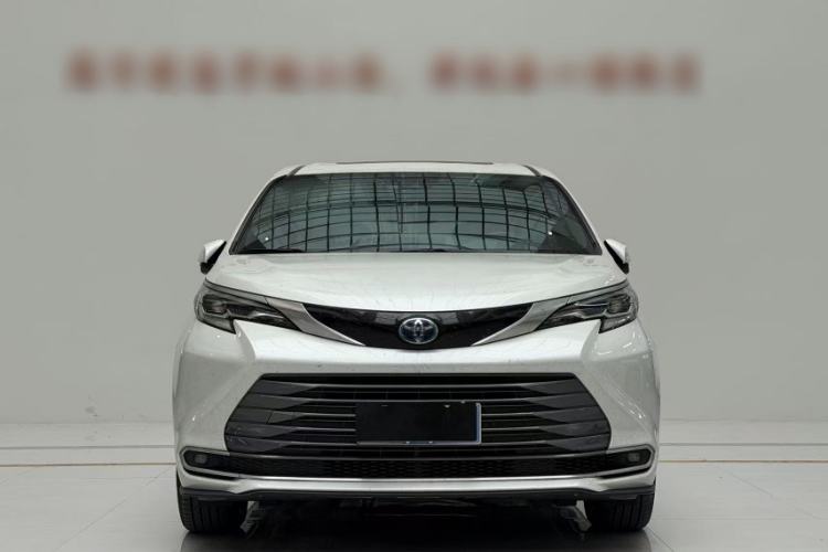 Used Toyota SIENNA 2021 2.5L Hybrid Premium Edition