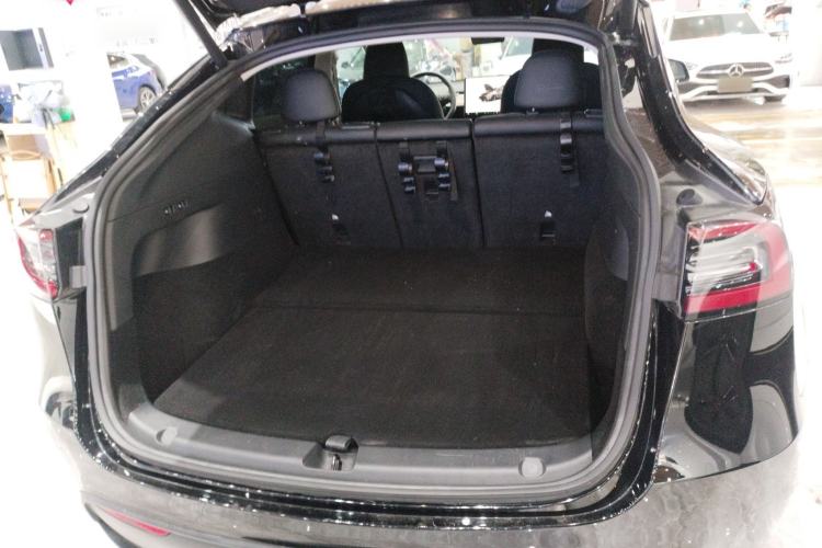 Used Tesla Model Y 2022 Rear-Wheel-Drive Version