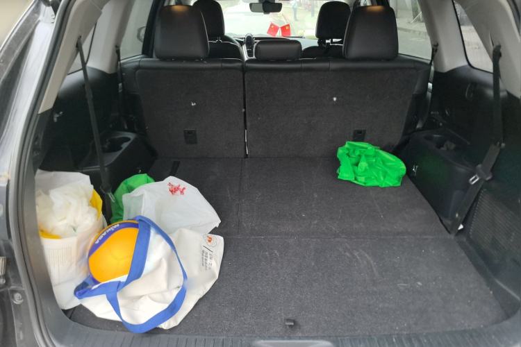 Used Toyota Highlander 2018 2.0T Four-Wheel Drive Luxury Edition 7 Seats China V Emission Standard Trunk