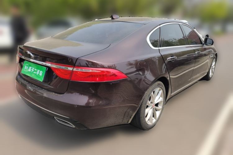 Used Jaguar XFL 2020 XFL 2.0T P250 Two-Wheel-Drive Luxury Edition Rear Right 45 Deg