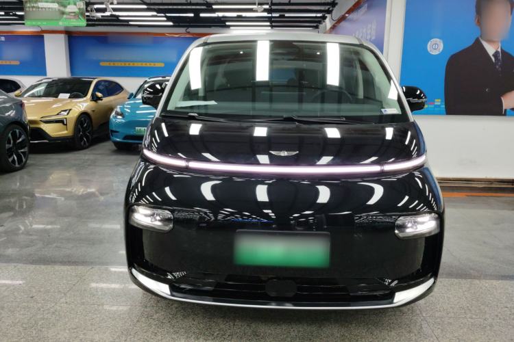 Used Geely Galaxy LEVC L380 2024 100 kWh 6-Seater Two-Wheel Drive Air
