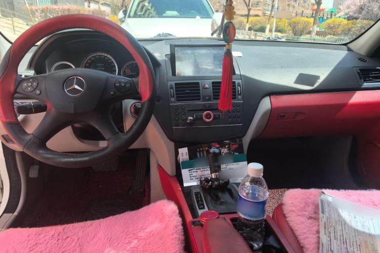 Used Mercedes-Benz C-Class 2010 C 180K Classic model Center Console