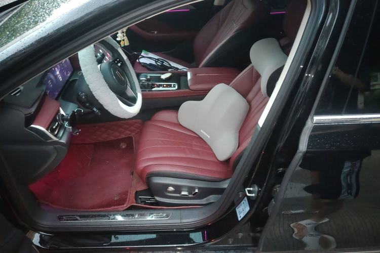 Used Hongqi H5 2024 2.0T Automatic Smart Connect Flagship Edition Left Front Seat