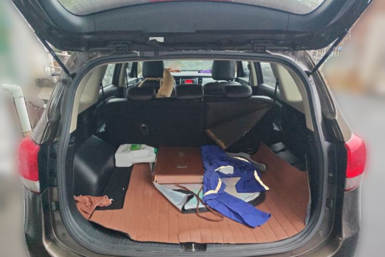 Used Kia Carens 2013 2.0L 5-Seater Automatic Comfort Version China V Standard