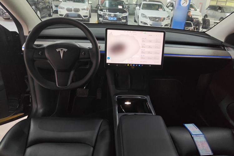 Used Tesla Model Y 2024 Rear-Wheel-Drive Version Center Console