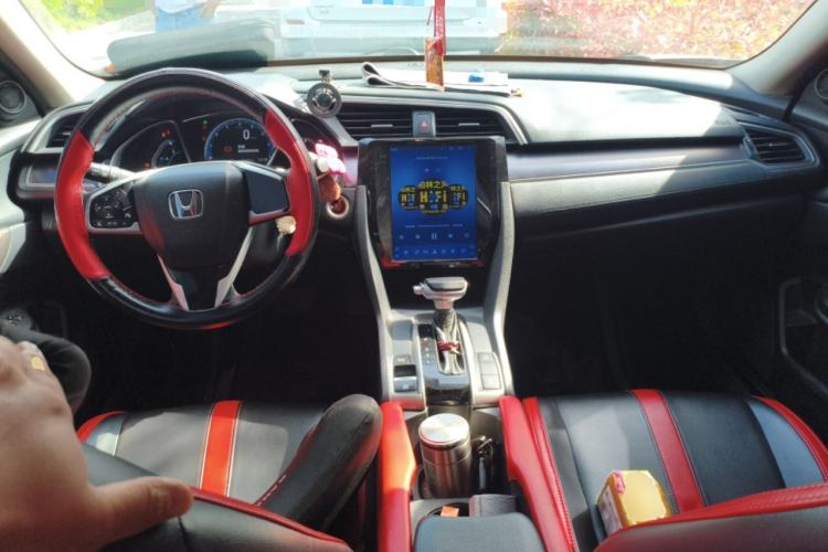 Used Honda Civic 2016 220TURBO CVT Luxury Edition
