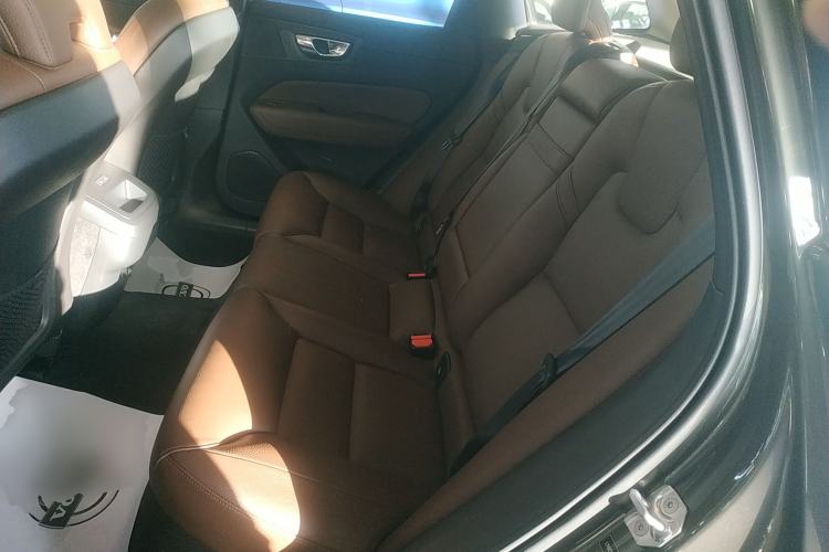 Used Volvo XC60 2020 T5 4x4 Zhiyi Luxury Edition