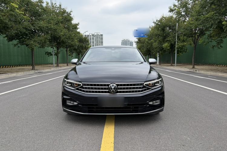 Used Volkswagen Magotan 2023 2 Million Units Commemorative Edition 330TSI DSG Luxury Version