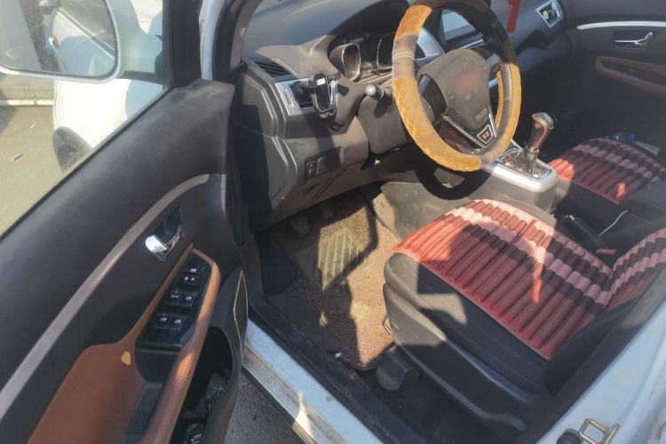 Used Jinbei Zhishang S35 2016 1.5L Manual Smart Edition Driver Seat