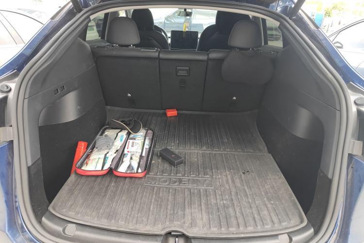 Used Tesla Model Y 2021 Long-Range All-Wheel-Drive Version