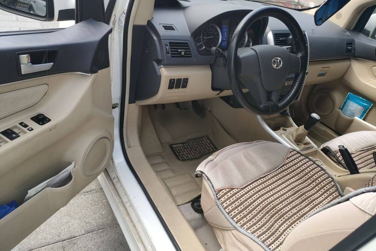 Used BAIC E Series 2012 Hatchback 1.3L Manual Liking Edition
