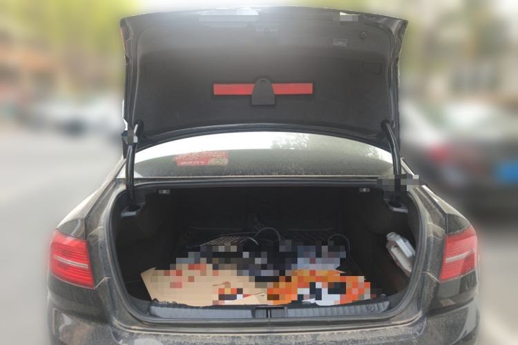 Used Volkswagen Magotan 2018 330TSI DSG Luxury Model Trunk