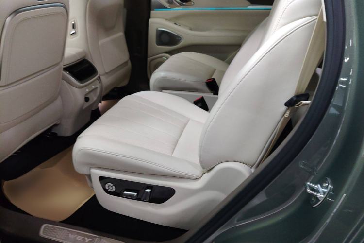 Used Wey Lanshan 2025 Four-Wheel Drive Max