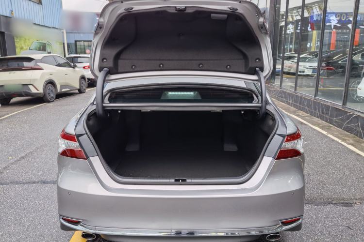 Used Toyota Camry 2023 2.5G Luxury Edition
