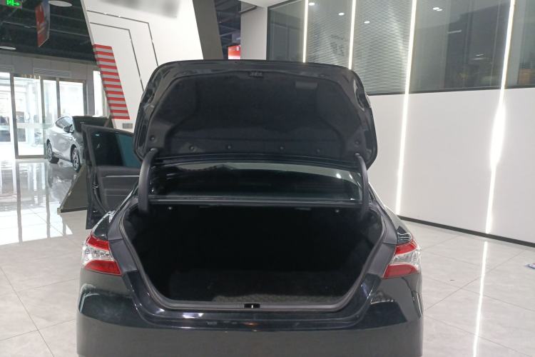 Used Toyota Camry 2021 2.0G Luxury Edition