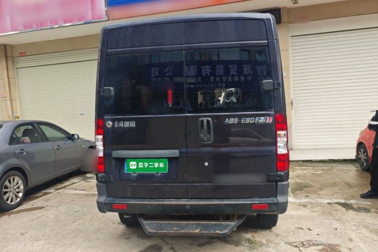 Used Dongfeng Yufeng 2020 2.3T Economy Standard Edition Logistics Vehicle Short Wheelbase Mid-Roof Design 5-9 Seats WP2.3 Rear