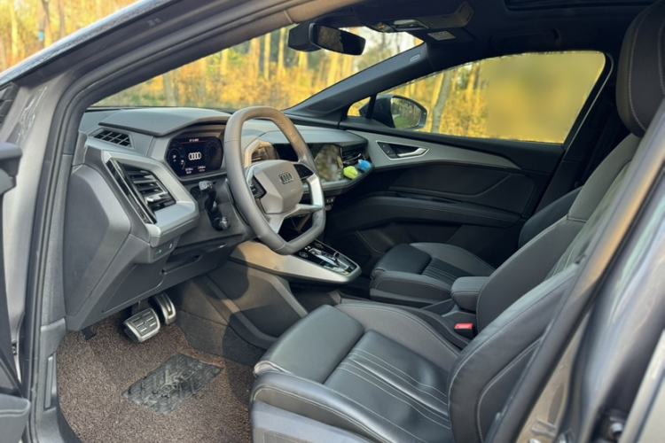 Used Audi Q5 e-tron 2023 40 e-tron Shining Edition Mecha Kit
