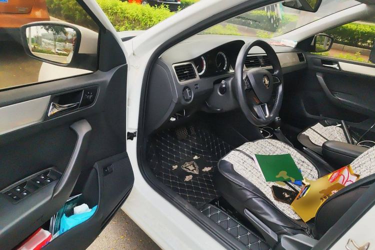 Used Skoda Rapid 2019 1.5L Automatic Comfort Edition China VI Standard
