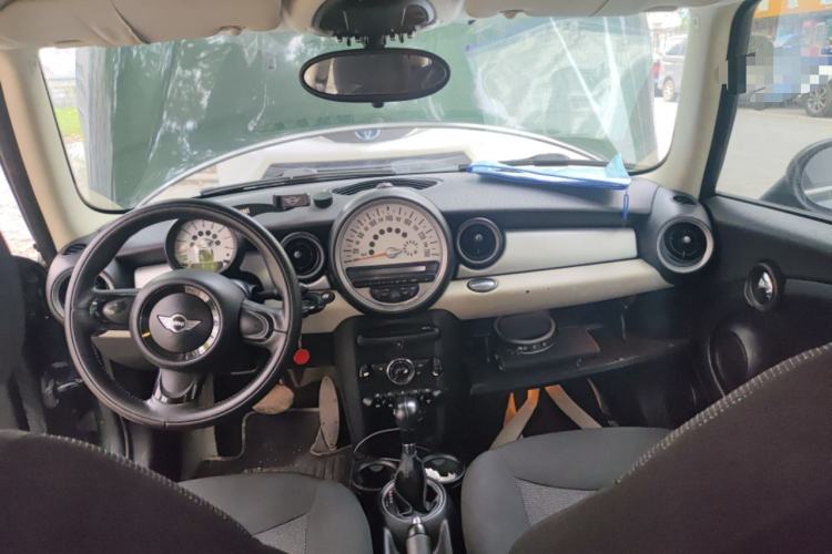 Used MINI 2011 1.6L ONE