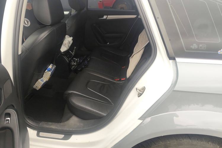 Used Audi A4 2013 40 TFSI allroad quattro Comfort model
