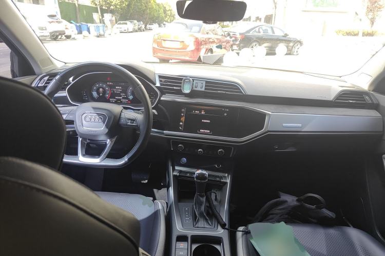 Used Audi Q3 2019 40 TFSI quattro Fashion Dynamic Model
