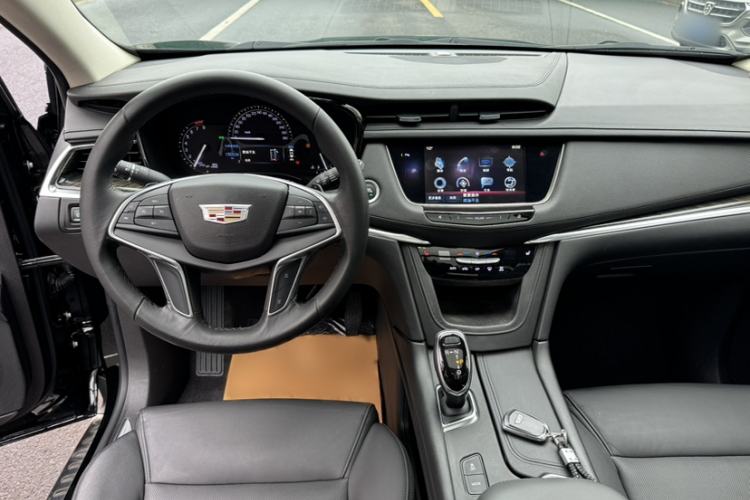 Used Cadillac XT5 2016 25T Luxury Model