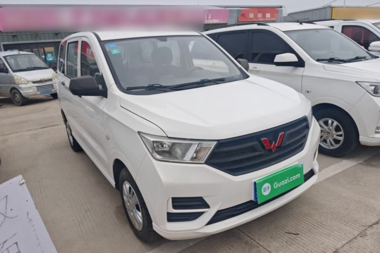 Used Wuling Hongguang 2019 1.5L S Basic Version China VI Standard LAR

