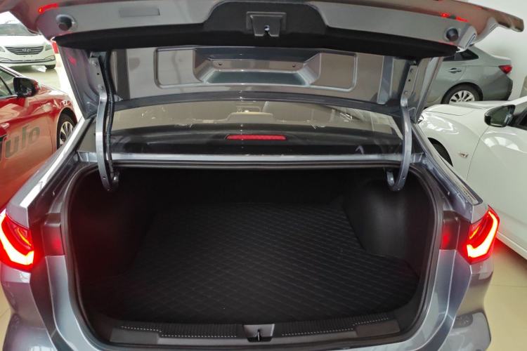 Used Roewe i5 2024 1.5L CVT Luxury Edition
