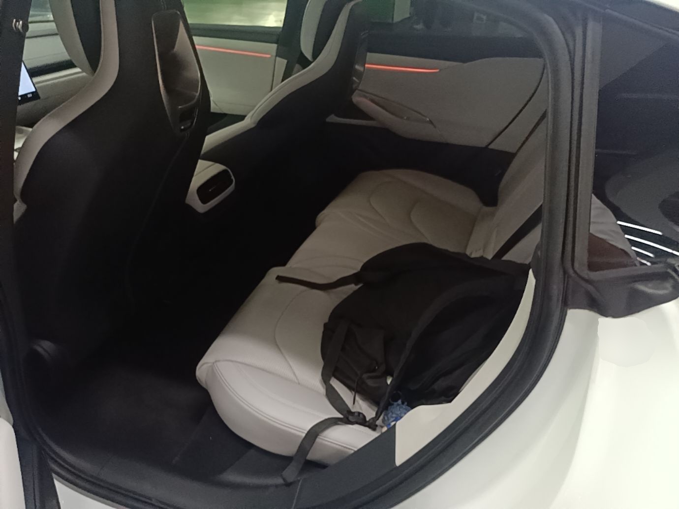 Xiaomi Auto SU7 2024 Four-Wheel Drive Ultra-Long Range Advanced Intelligent Driving Max Edition — снимка 20