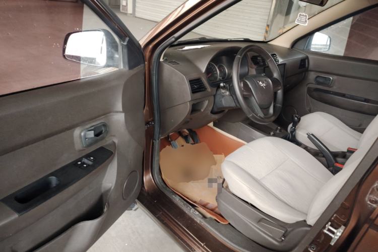 Used Wuling Hongguang 2015 1.5L S Base Model China IV