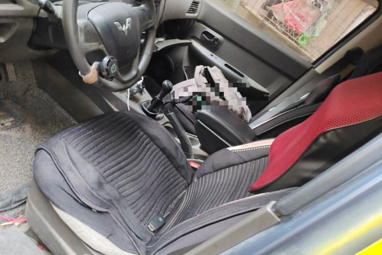 Used Wuling Hongguang 2014 1.5L Standard Version