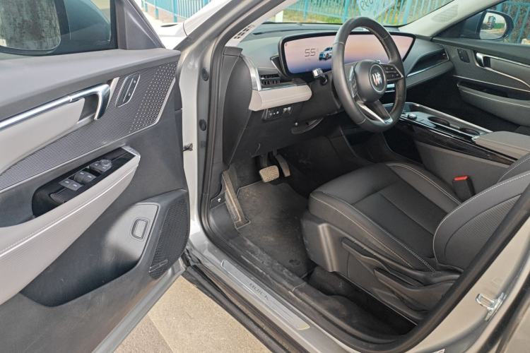 Used Buick E5 2023 Pioneer Edition
