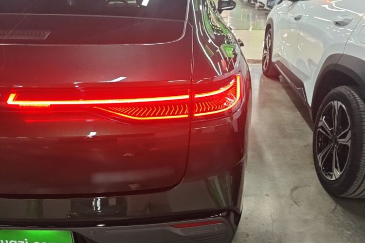Used Geely Galaxy 8 2025 130km EM-P Starship Edition Right Rear Taillight