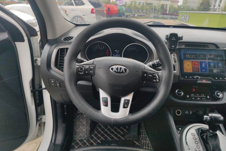 Used Kia Sportage R 2016 2.0L Automatic Two-Wheel Drive DLX Steering Wheel