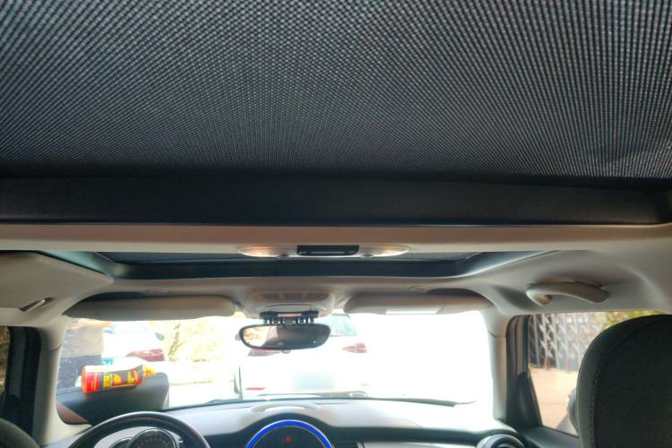 Used MINI 2016 1.5T COOPER Pioneer Edition Five-Door Model
