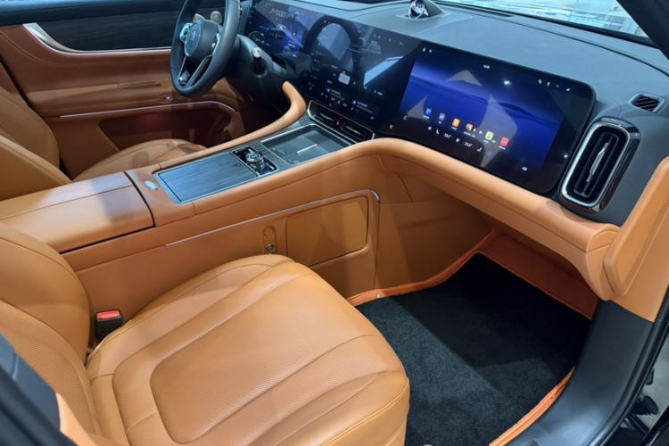 Used Hima AITO M9 2025 Extended-Range Max Version 52 kWh 6-Seater Edition Interior 7