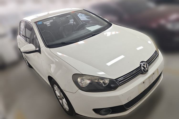 Used Volkswagen Golf 2012 1.6L Automatic Comfort Model Front Right 45 Deg