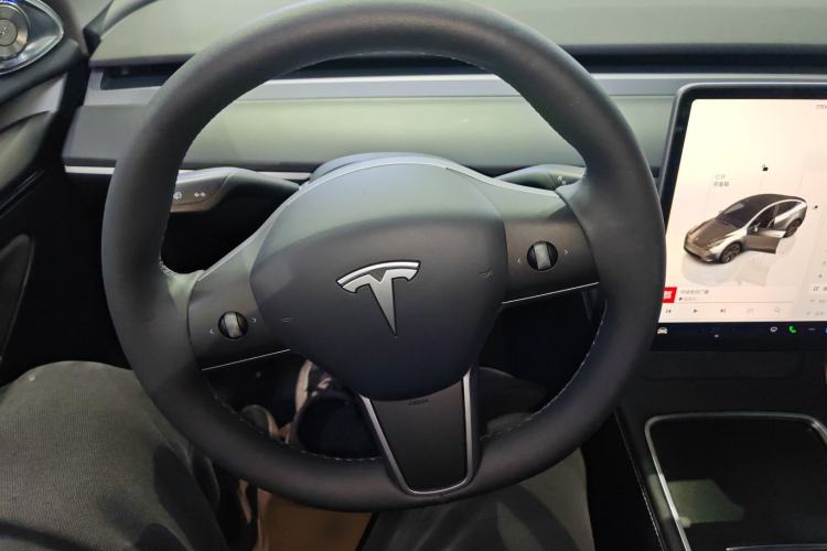 Used Tesla Model Y 2024 Rear-Wheel-Drive Version