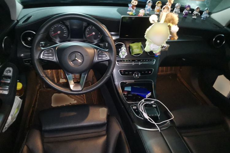 Used Mercedes-Benz C-Class 2016 C 200 L Sport Edition Center Console