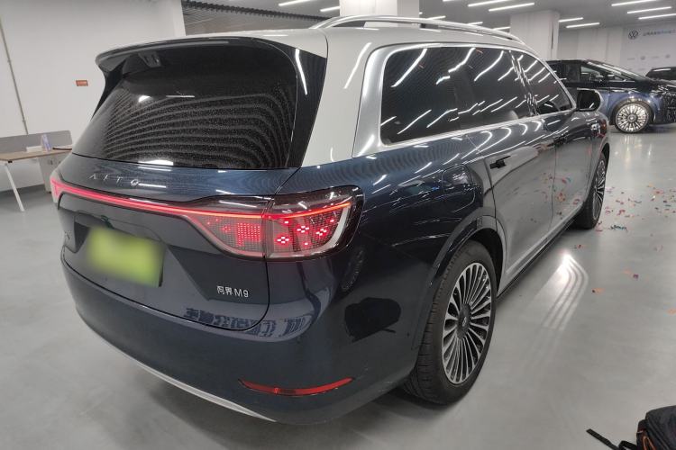 Used Hima AITO M9 2025 Extended-Range Ultra Version 52 kWh 6-Seater
