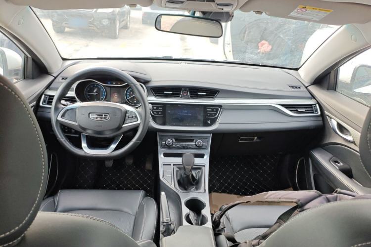 Used Geely Auto Emgrand 2019 Leading Edition 1.5L Manual Luxury Model China VI Standard