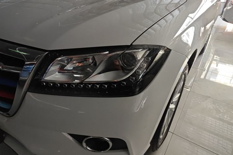 Used Haval H2 2016 Red-Label 1.5T Manual Two-Wheel Drive Luxury Model