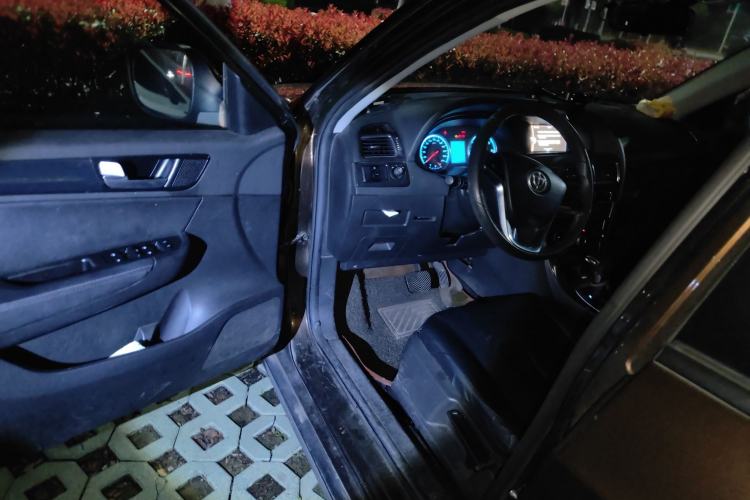 Used Brilliance V5 2014 1.5T Automatic Two-Wheel Drive Sport Model