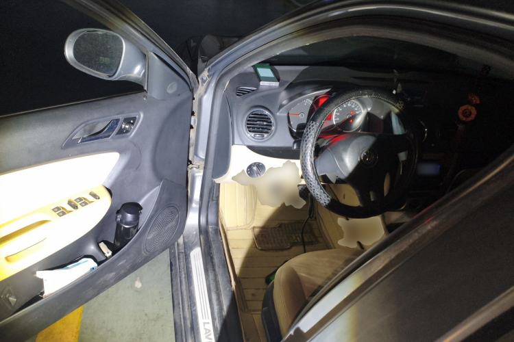 Used Volkswagen Lavida 2011 1.6L Manual - Premium Edition